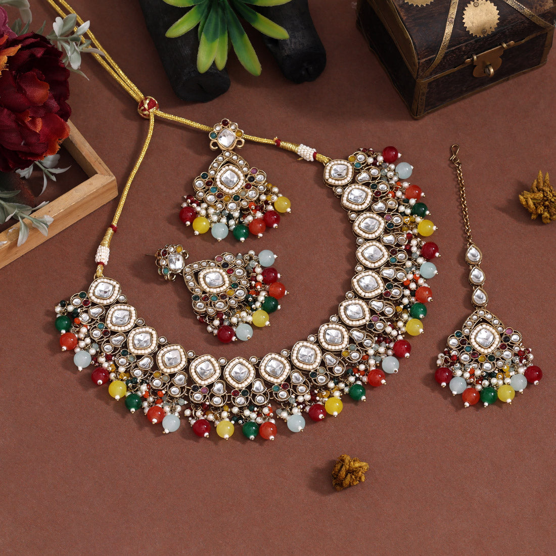Kundan Halskette mit Ohrringe & Tikka - gold | multi color