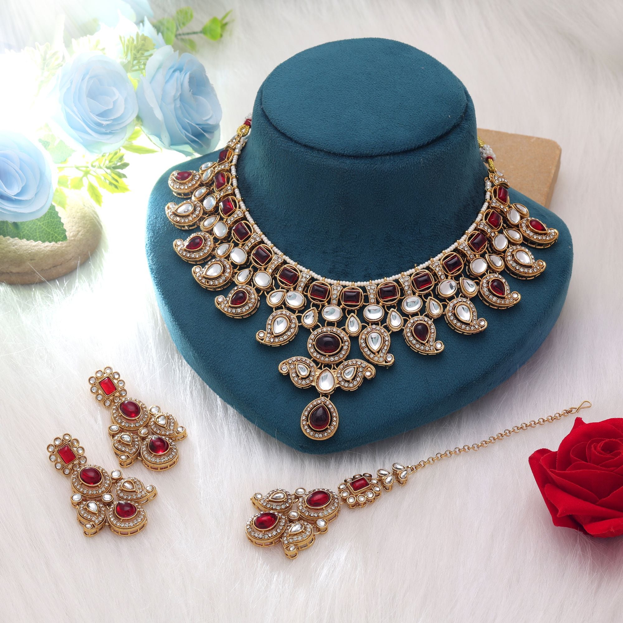 Kundan Necklace with Earrings &amp; Tikka - gold | white
