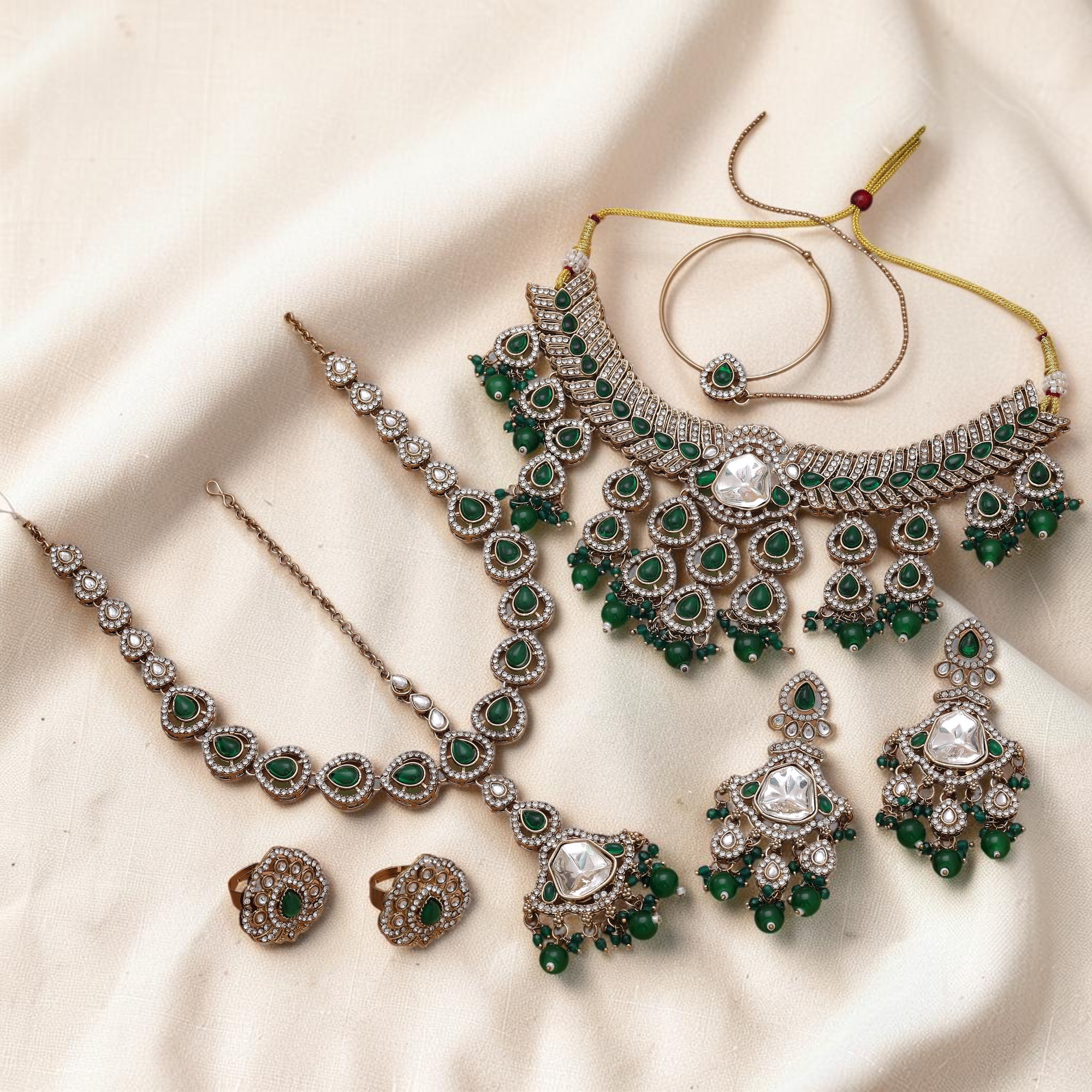 Kundan Necklace with Earrings &amp; Tikka - gold | white