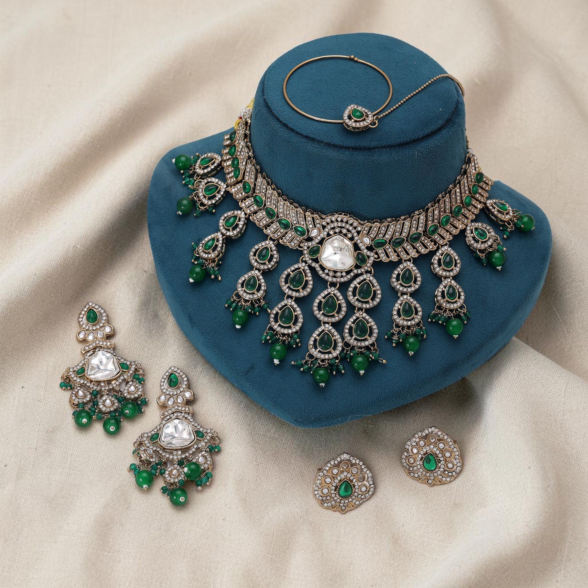 Kundan Necklace with Earrings &amp; Tikka - gold | white