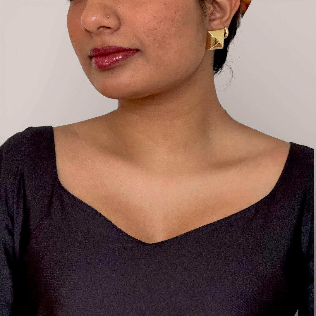 Ready-made saree blouse – sweetheart neckline – blue