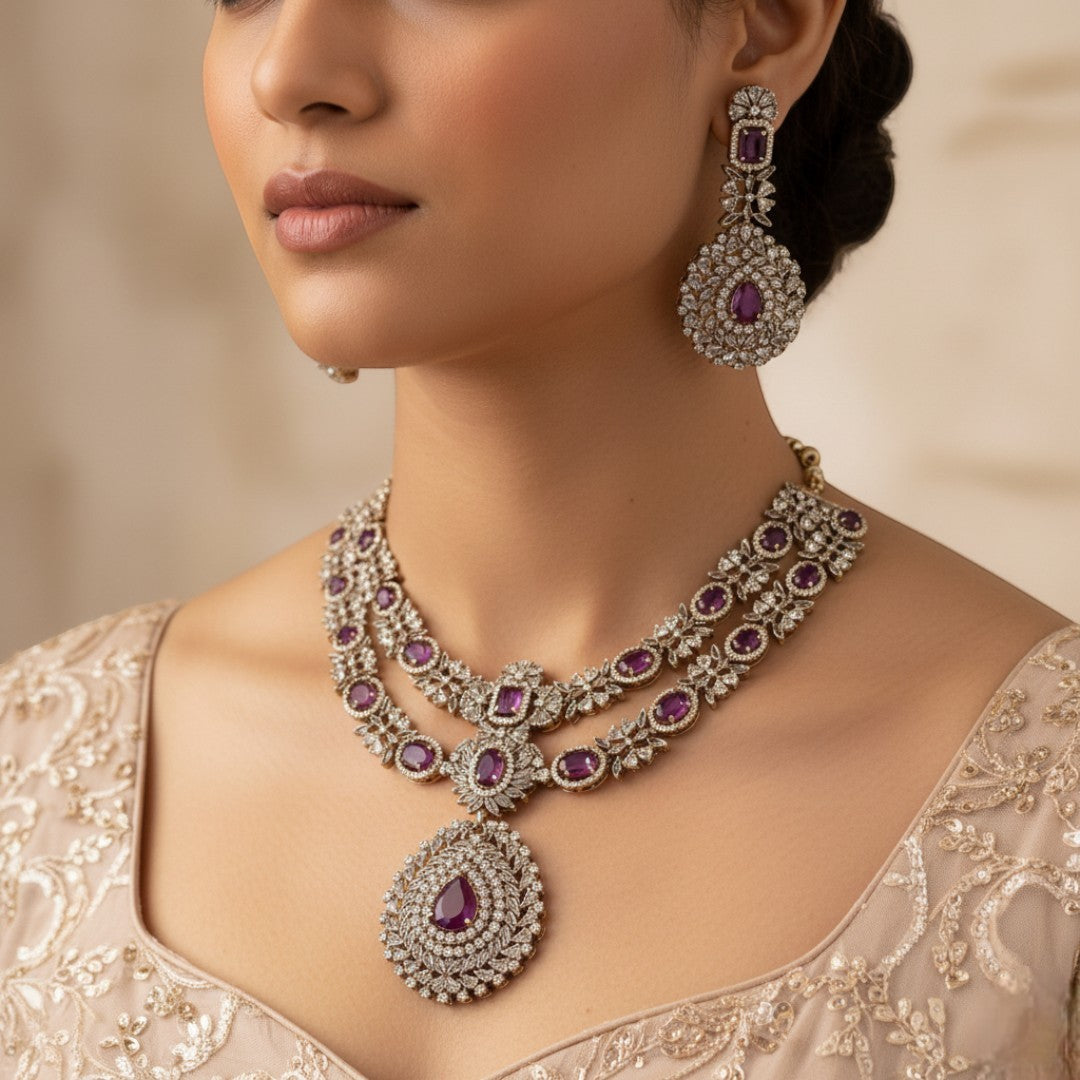 Victorian Layered Halskette mit passenden Ohrringen - gold | magenta