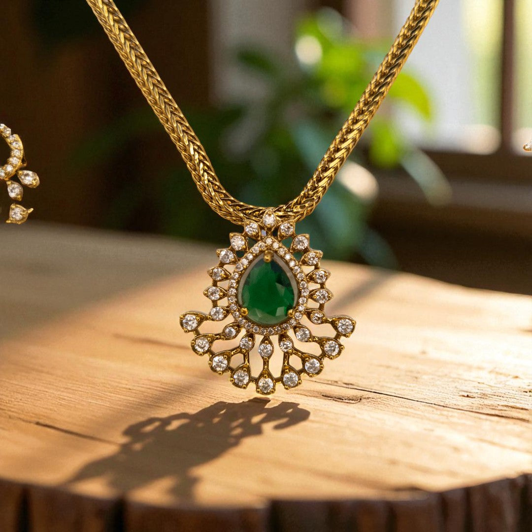 Trendy - Halskette mit Ohrringe - gold | grün