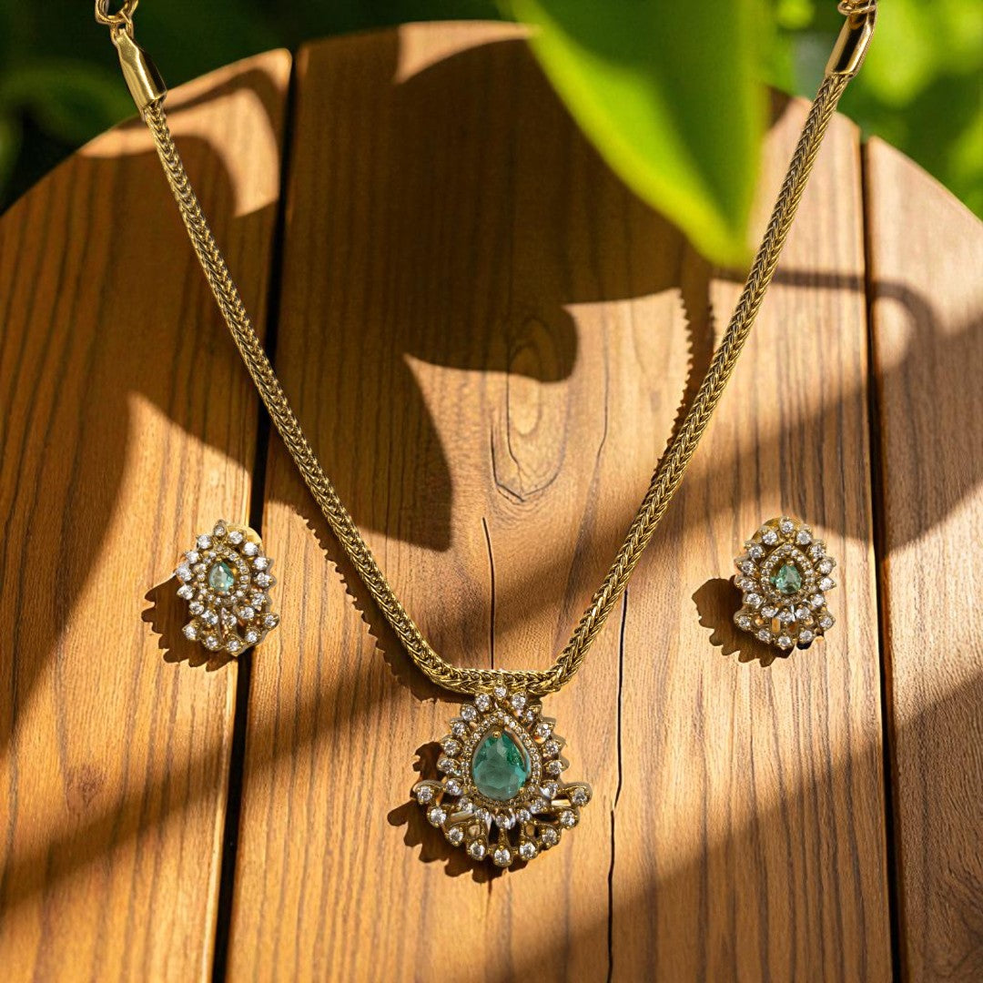 Trendy - Halskette mit Ohrringe - gold | meer grün