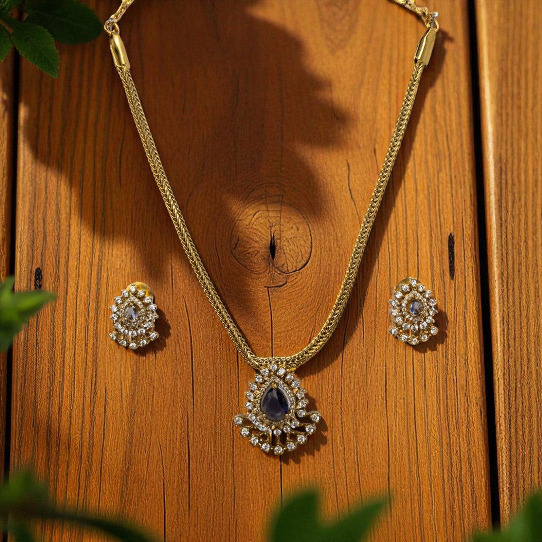 Trendy - Halskette mit Ohrringe - gold | lila