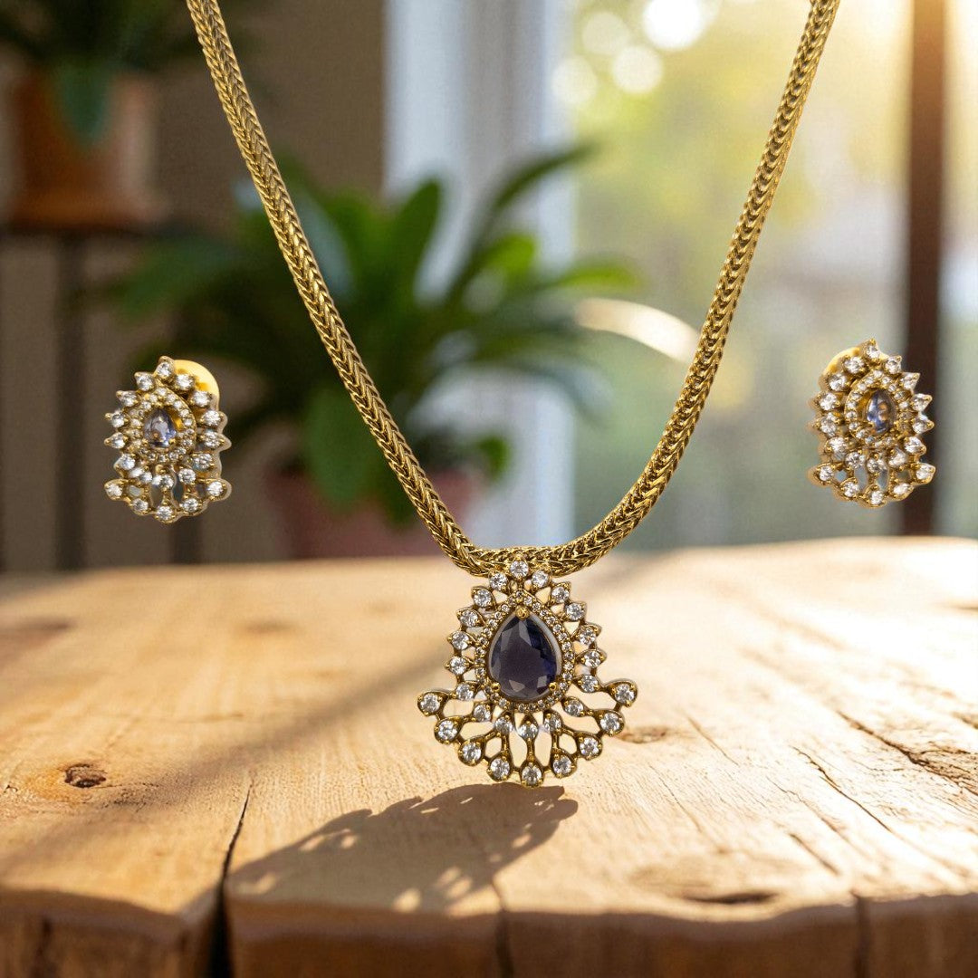 Trendy - Halskette mit Ohrringe - gold | lila