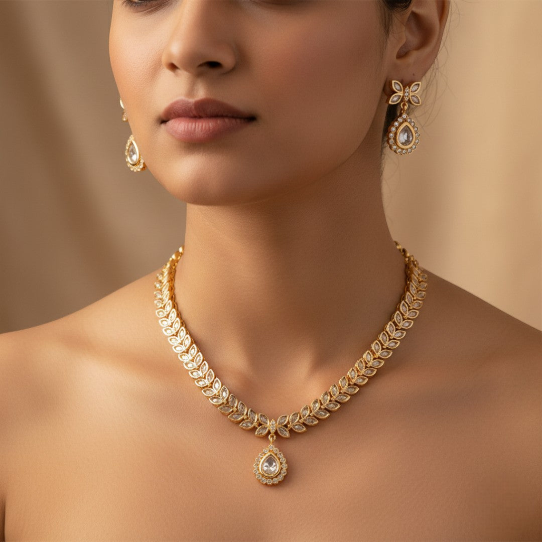Trendy - Halskette mit Ohrringe - gold | weiß
