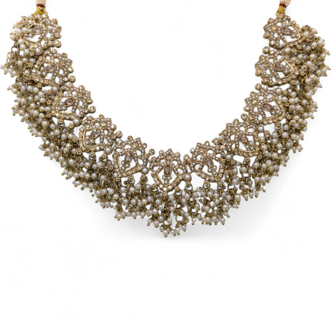 Necklace with Earrings &amp; Tikka - gold