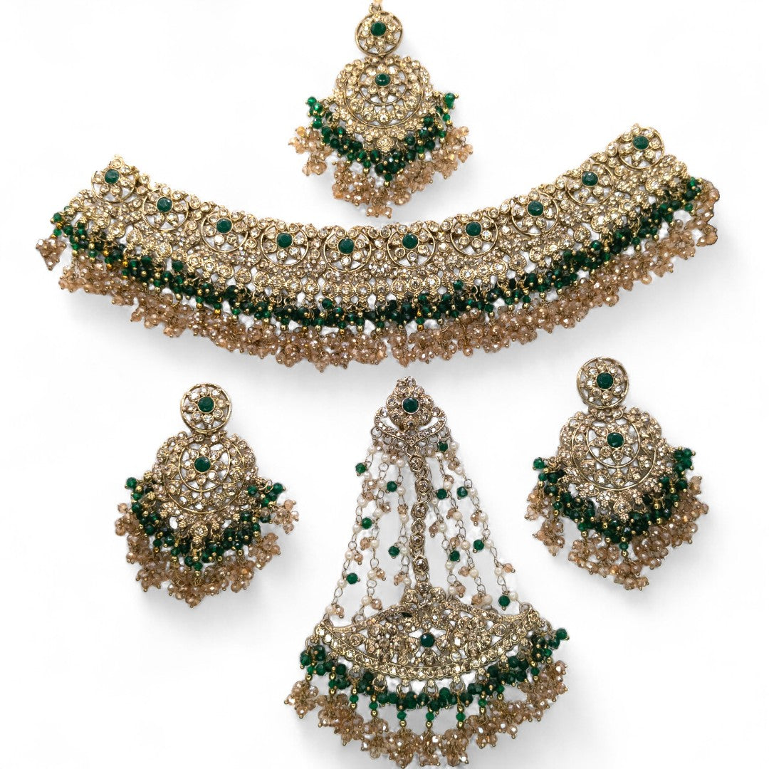 Necklace with Earrings &amp; Tikka - gold