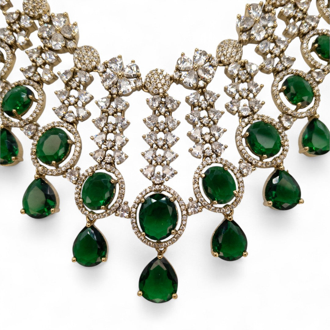 Temple Necklace with Earrings - gold | green