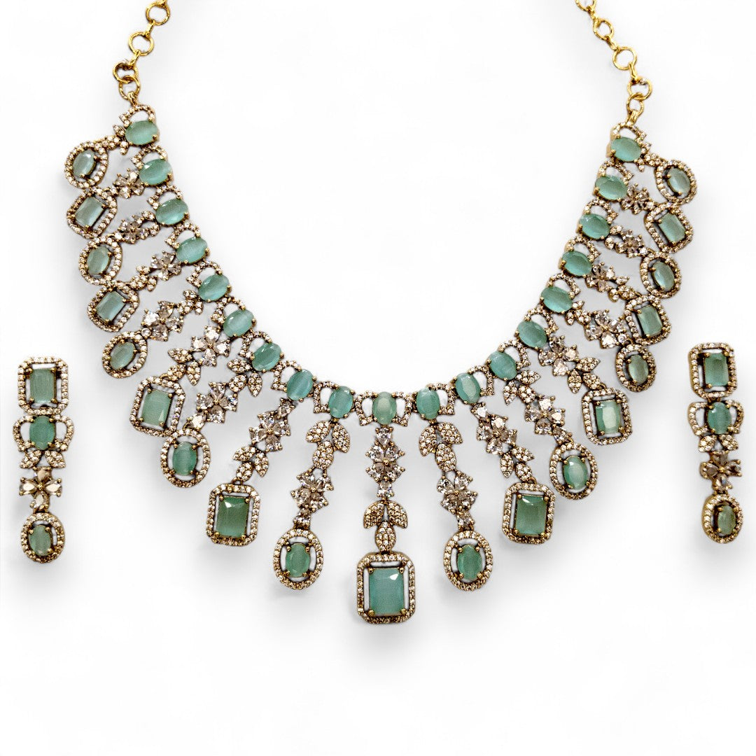Temple Necklace with Earrings - gold | green