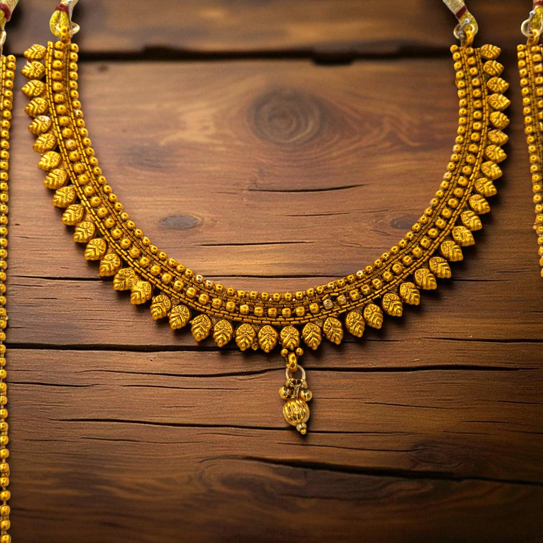 Hals- und Lange Kette mit Ohrringe Set - Mattgold | Combo Set
