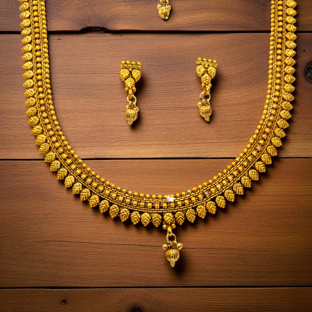 Hals- und Lange Kette mit Ohrringe Set - Mattgold | Combo Set