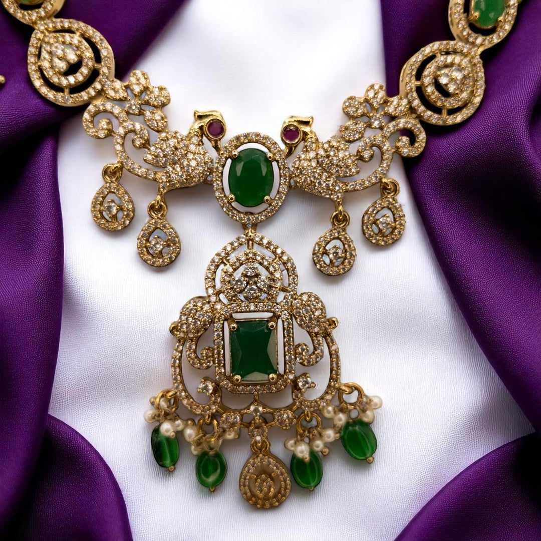 Temple Necklace with Earrings - gold | green
