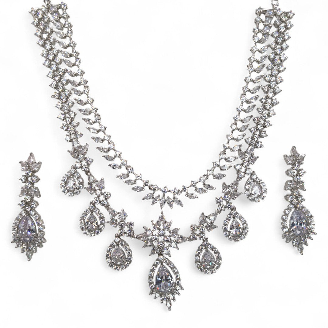 Victorian Layered Halskette mit passenden Ohrringen - silber