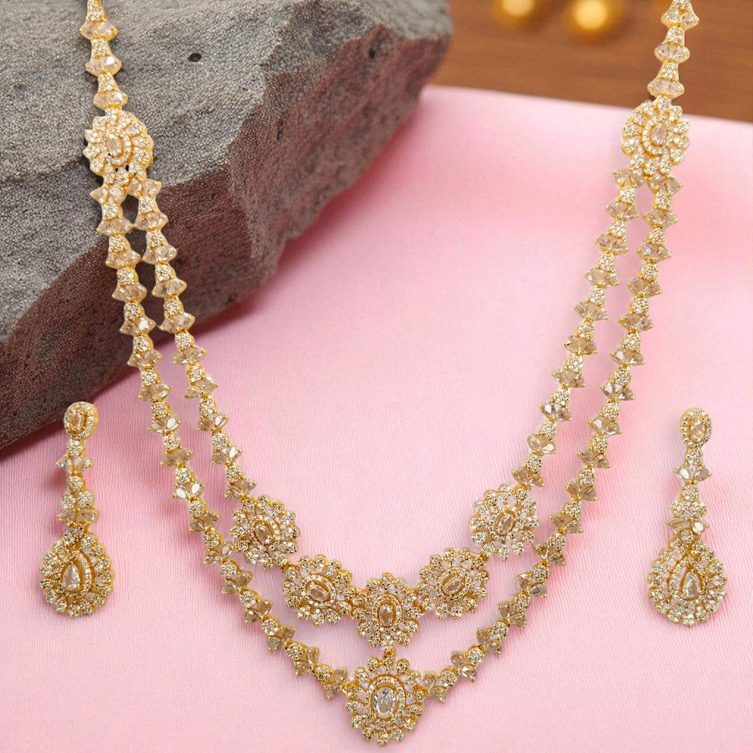 Victorian Layered Halskette mit passenden Ohrringen - gold | weiß