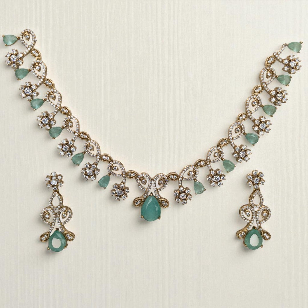 Temple Necklace with Earrings - gold | green