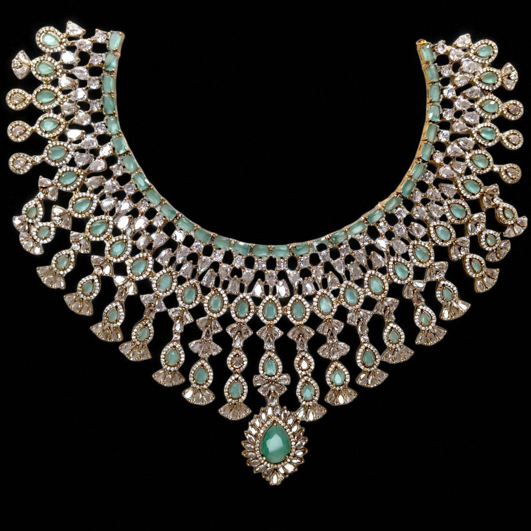 Temple Necklace with Earrings - gold | green