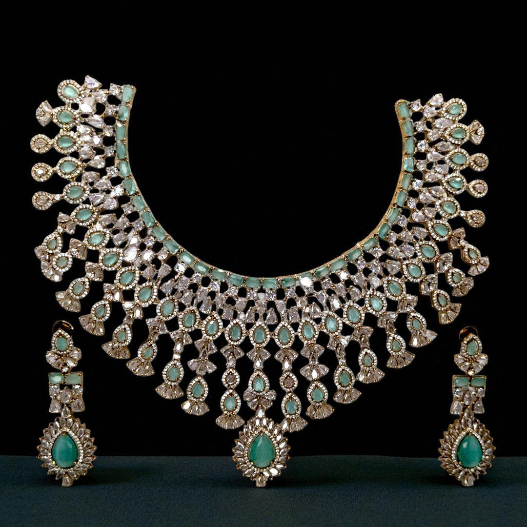 Temple Necklace with Earrings - gold | green